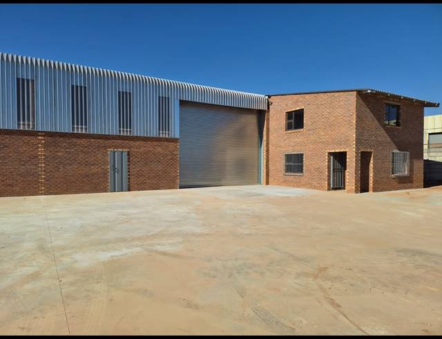 500M² WAREHOUSE TO LET IN BRENTWOOD PARK